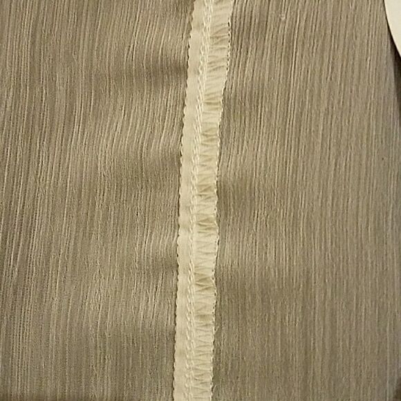 New Hollister top - Picture 6 of 7